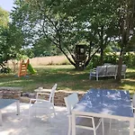 Maison Chaleureuse Et Nature *